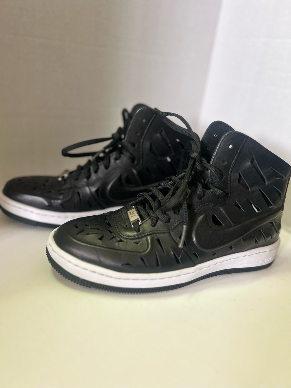 Nike Black Ultra Force AF1 Mid Joli High-Top Sneakers with White Midsole
